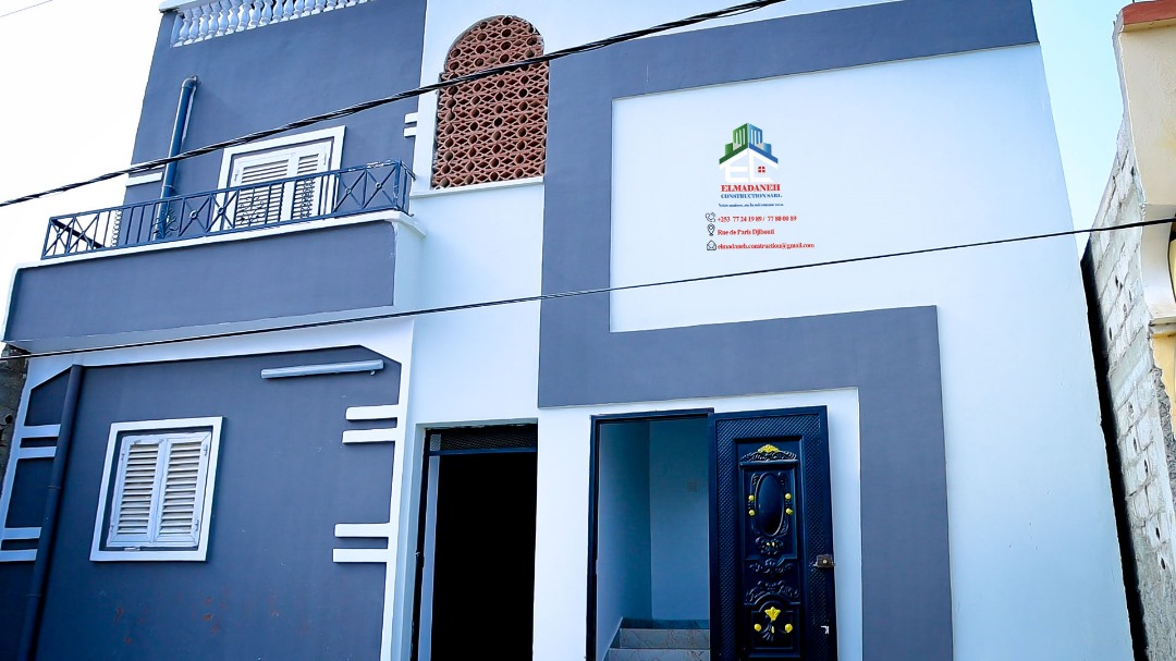 Maison 150 m² R+1 avec terrasse photo 2