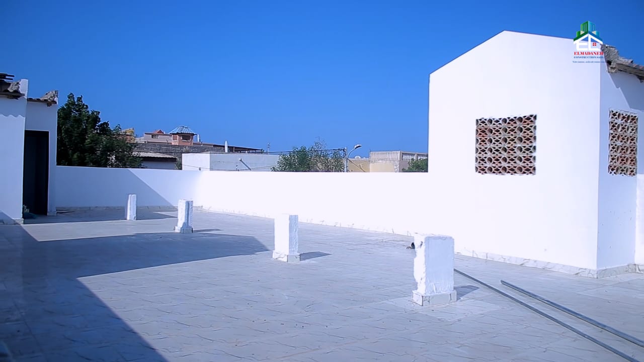 Maison 170 m² avec terrasse photo 3